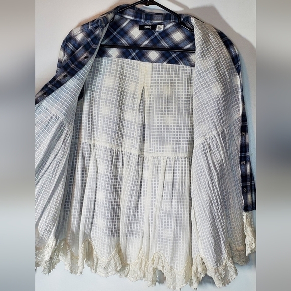 BDG luxury feel flannel withlace petticoat underlay pearl snaps oversized xsmall - Picture 3 of 6